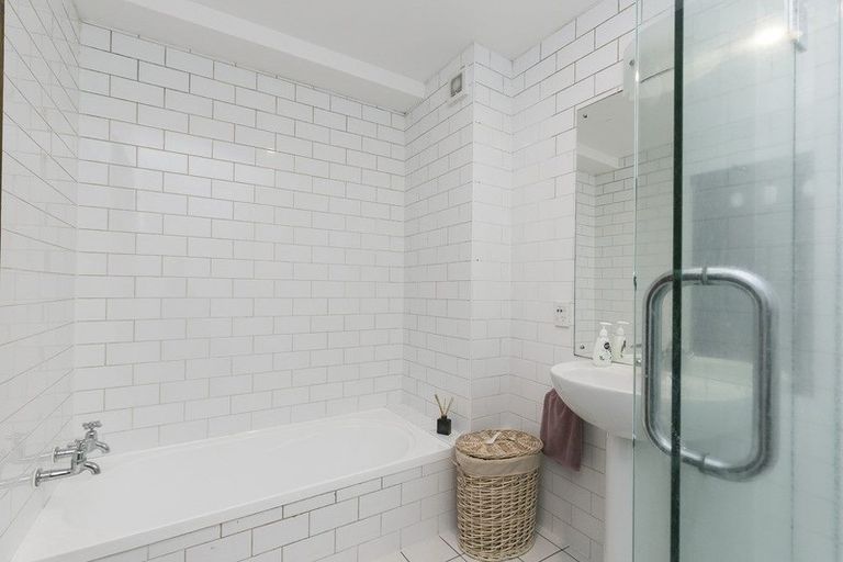 Photo of property in 12u5 Little George Street, Thorndon, Wellington, 6011