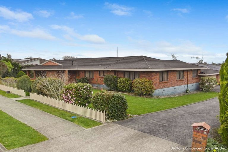 Photo of property in 5 Wanganui Road, Marton, 4710
