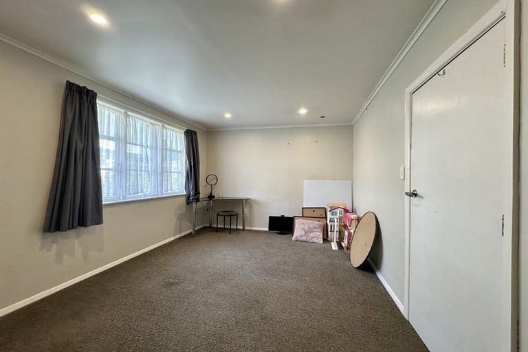 Photo of property in 23 Kereru Grove, Stokes Valley, Lower Hutt, 5019
