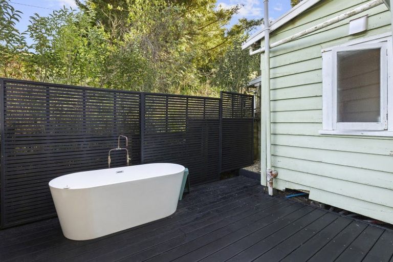 Photo of property in 34 Government Road, Raglan, 3225