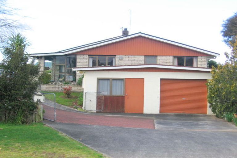 Photo of property in 504 Linton Crescent, Whangamata, 3620