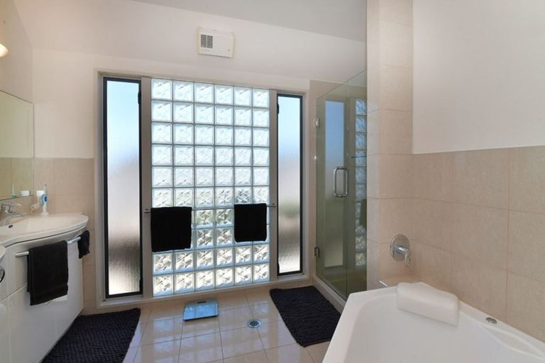 Photo of property in 44 Marellen Drive, Red Beach, 0932