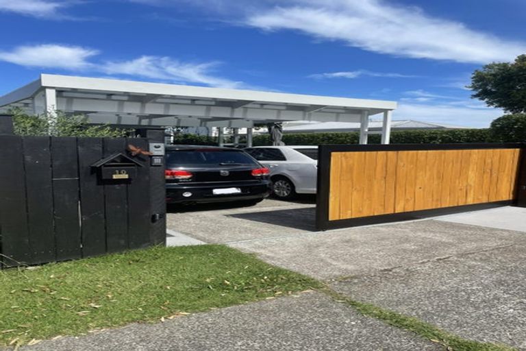 Photo of property in 2/10 Riverlea Avenue, Pakuranga, Auckland, 2010