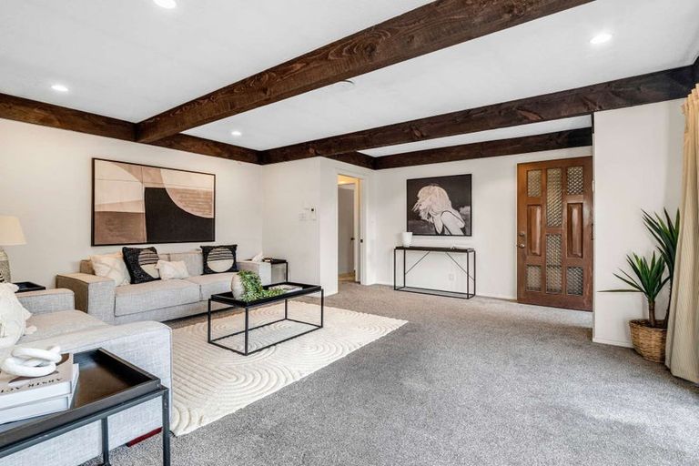 Photo of property in 17 Masham Road, Broomfield, Christchurch, 8042