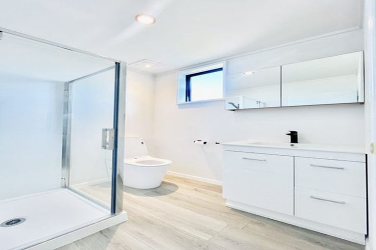 Photo of property in 24 Catkin Crescent, Papatoetoe, Auckland, 2025