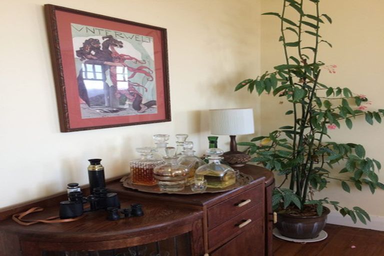 Photo of property in 9 Thorby Street, Northland, Wellington, 6012