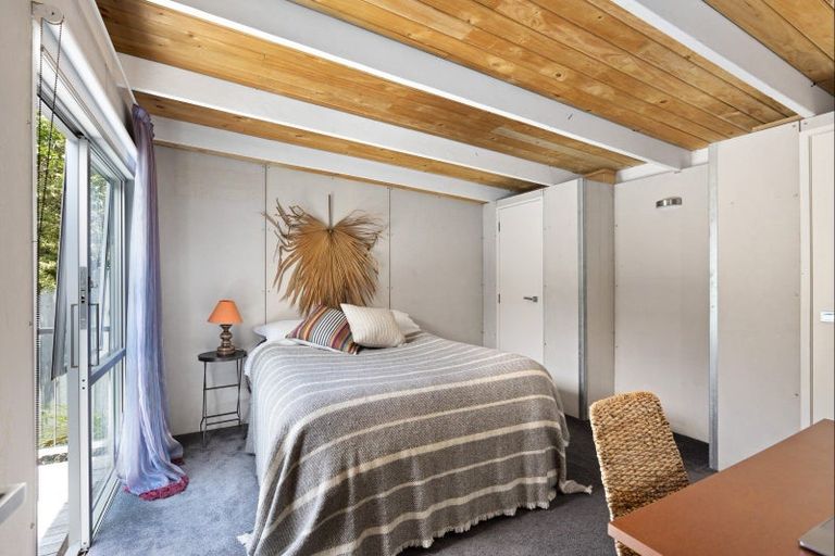 Photo of property in 42 Old North Road, Orewa, 0931