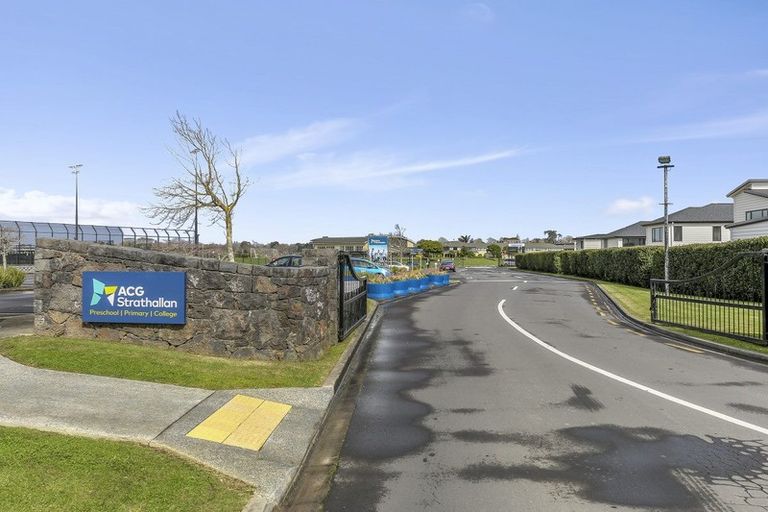 Photo of property in 57 Hayfield Way, Karaka, Papakura, 2113