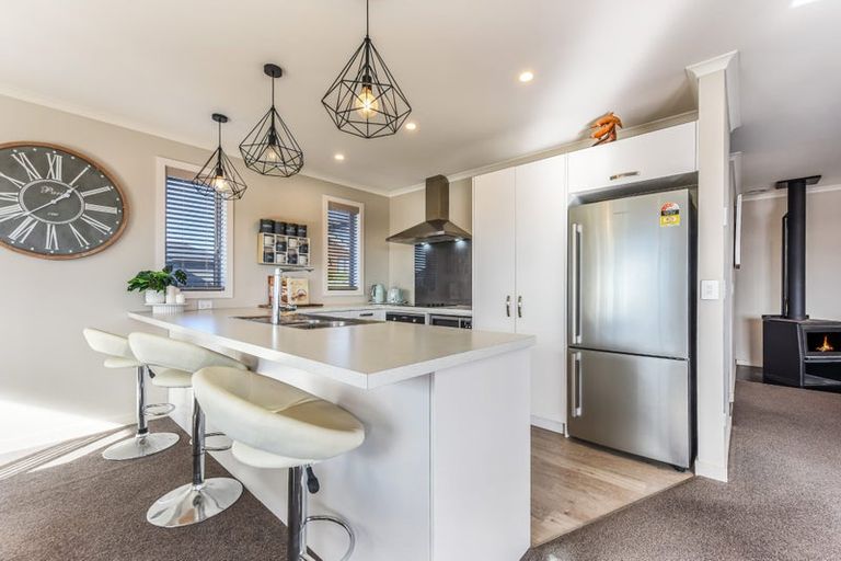 Photo of property in 42 Katania Heights, Brightwater, 7022