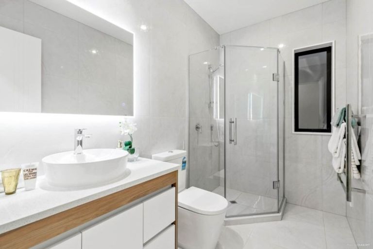 Photo of property in 60 Lime Hill Rise, Flat Bush, Auckland, 2019