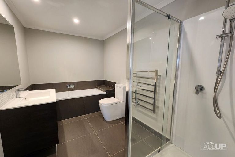 Photo of property in 1 Wai Place, Westgate, Auckland, 0614