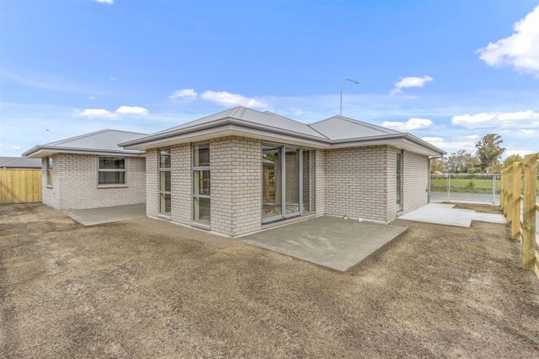Photo of property in 136 Northbrook Road, Rangiora, 7400