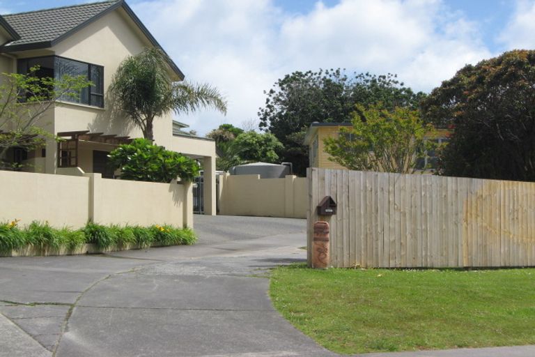 Photo of property in 900b Whangaparaoa Road, Manly, Whangaparaoa, 0930