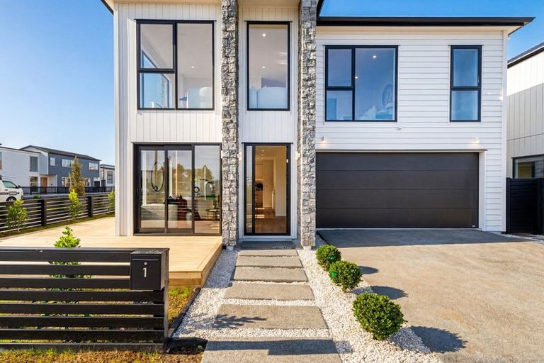Photo of property in 1 Sails Road, Hobsonville, Auckland, 0616