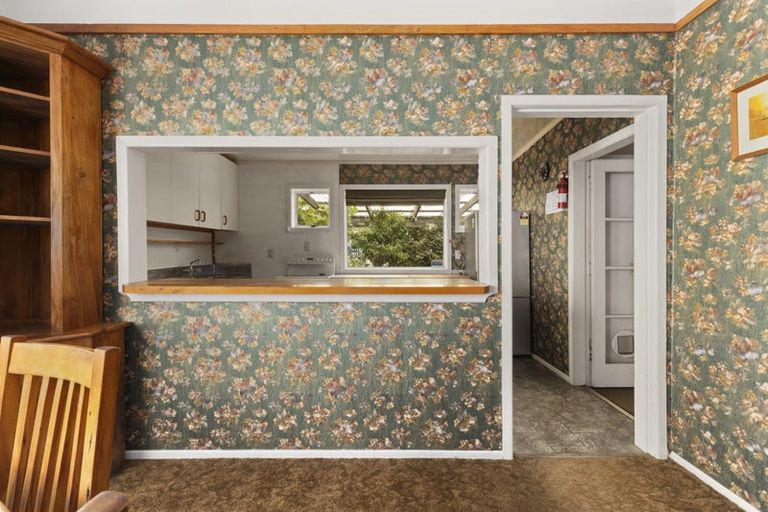 Photo of property in 52 Freyberg Street, Lyall Bay, Wellington, 6022