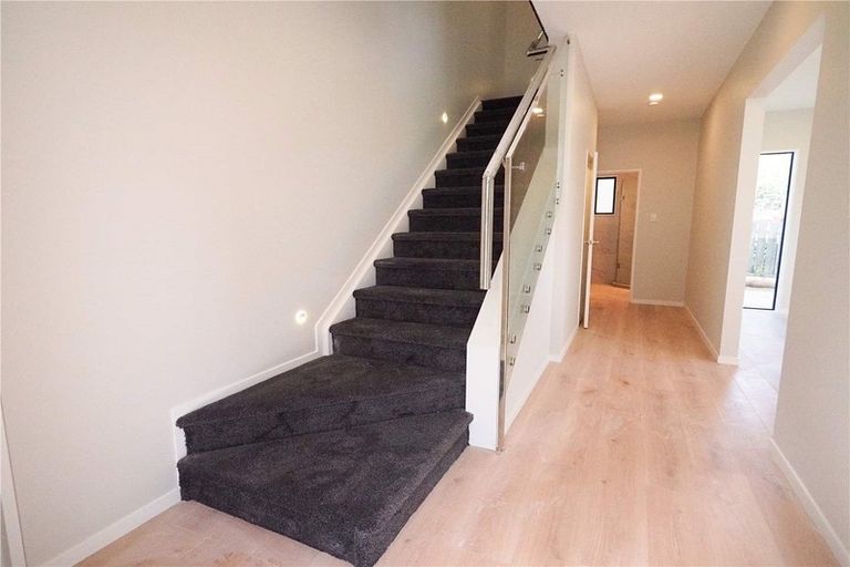 Photo of property in 24c Poinsettia Place, Henderson, Auckland, 0610