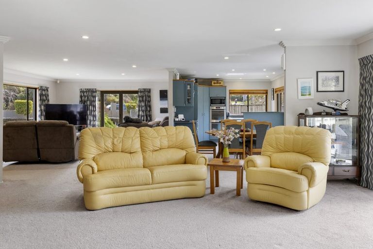 Photo of property in 27 Ventoux Way, Nukuhau, Taupo, 3330