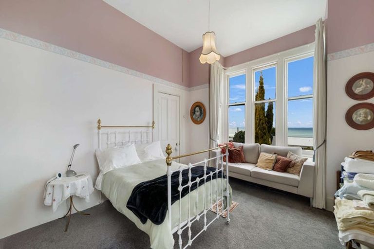 Photo of property in 1 Greta Street, South Hill, Oamaru, 9400