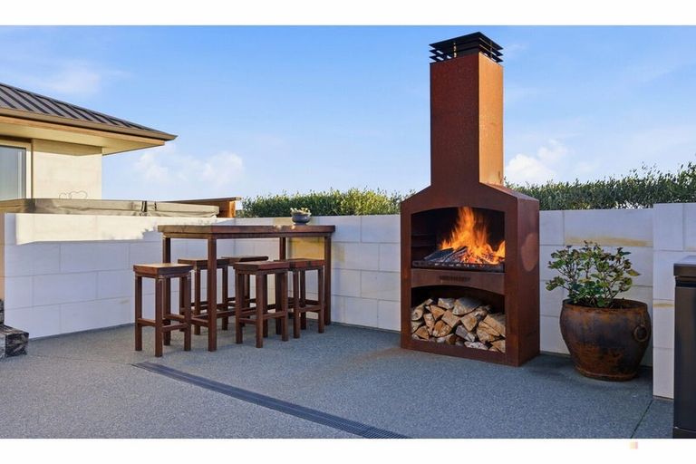 Photo of property in 1 Hunter Hills Drive, Gleniti, Timaru, 7910