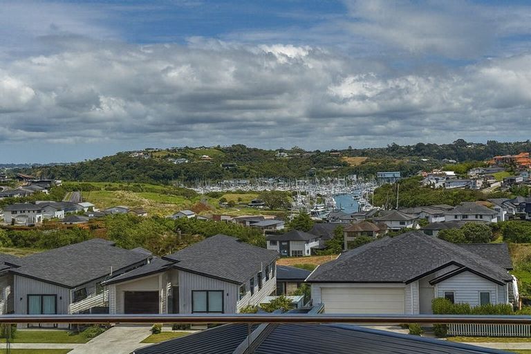 Photo of property in 17 Whale Bay Rise, Gulf Harbour, Whangaparaoa, 0930