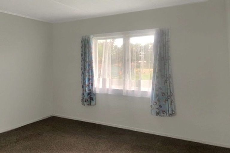 Photo of property in 65 Avenue Road, Foxton, 4814