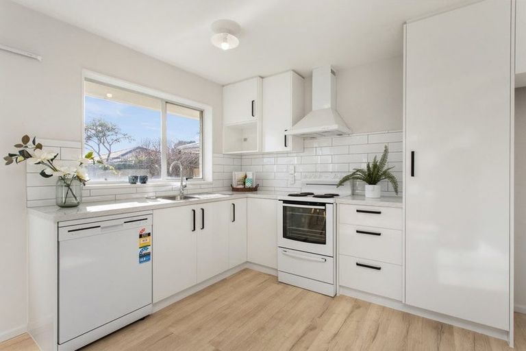 Photo of property in 5 Kawau Crescent, Bromley, Christchurch, 8062