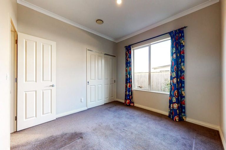 Photo of property in 82 Amesbury Drive, Churton Park, Wellington, 6037