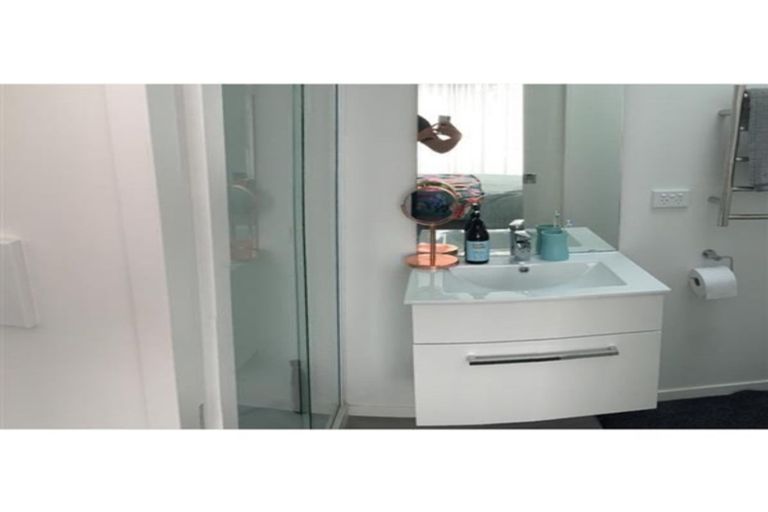 Photo of property in 5 Mettle Lane, Papakura, 2110