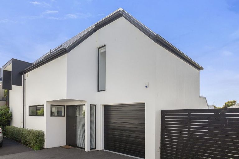 Photo of property in 4/237 Armagh Street, Christchurch Central, Christchurch, 8011