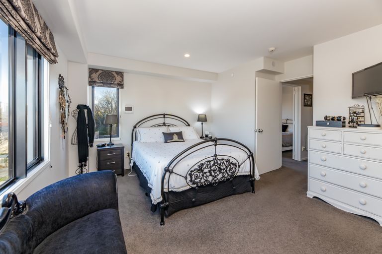 Photo of property in Gloucester Towers, 28/28 Gloucester Street, Christchurch Central, Christchurch, 8013