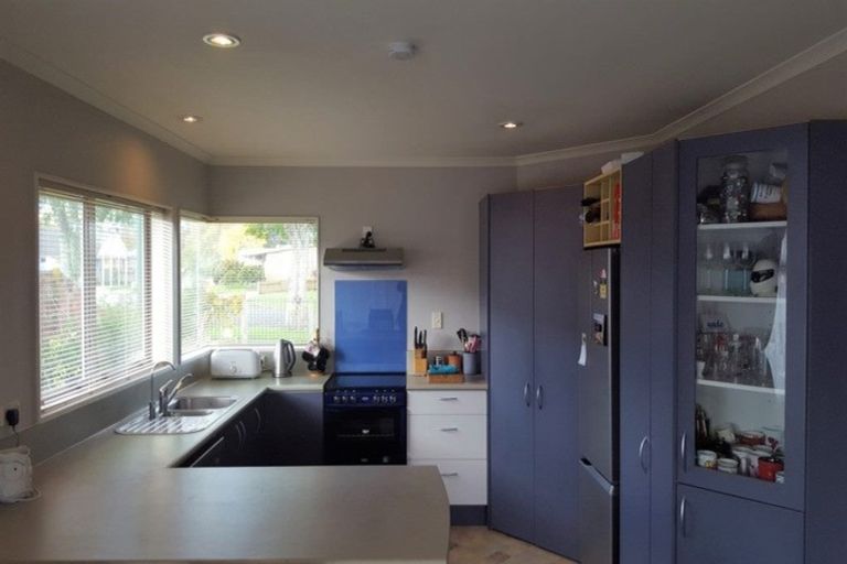 Photo of property in 19 Edgewater Grove, Whakatane, 3120