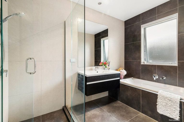 Photo of property in 30 Castellina Drive, Karaka, Papakura, 2113