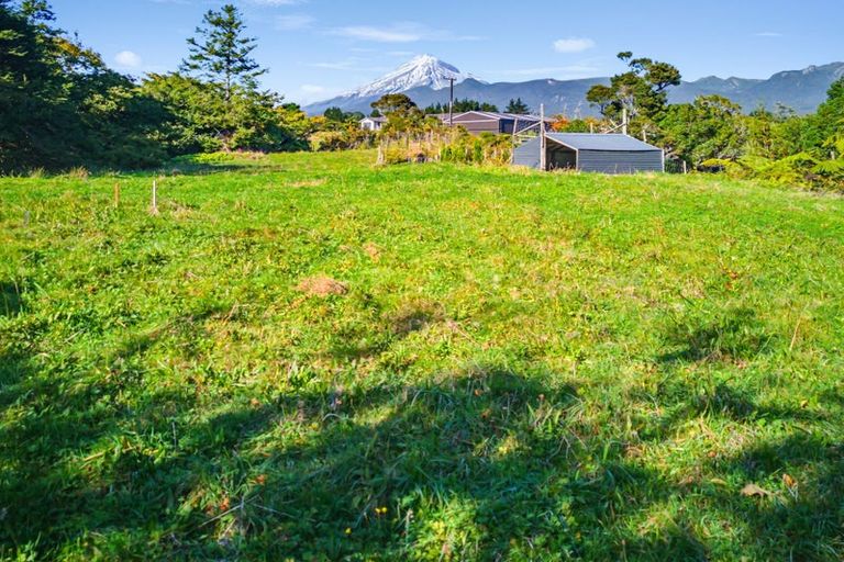 Photo of property in 1261 Frankley Road, Hurworth, New Plymouth, 4371