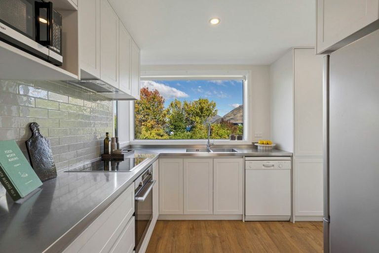 Photo of property in 696 Peninsula Road, Kelvin Heights, Queenstown, 9300