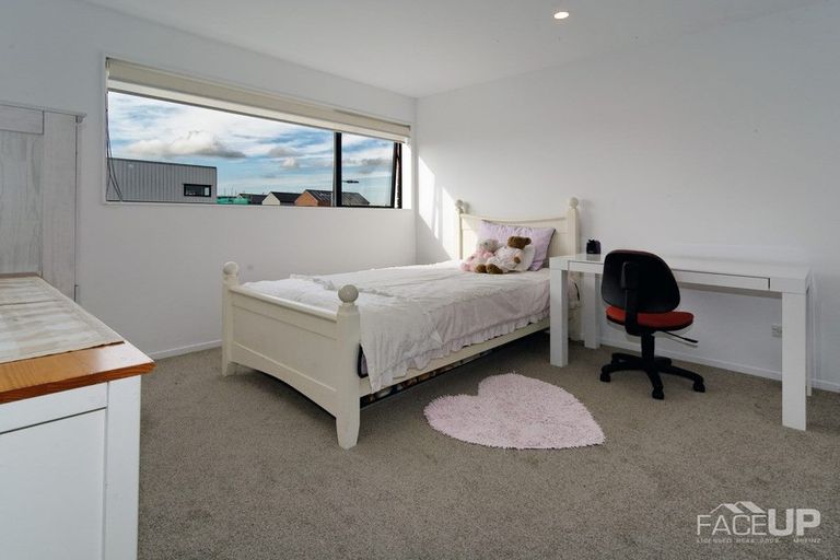 Photo of property in 2b Meteor Road, Hobsonville, Auckland, 0616