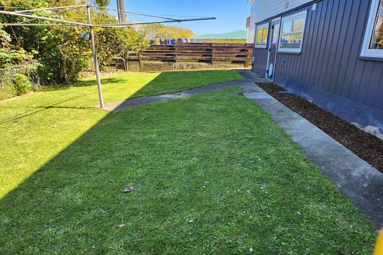 Photo of property in 5 Sunshine Crescent, Kelson, Lower Hutt, 5010