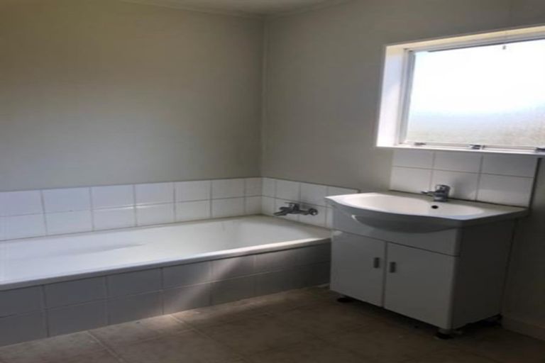 Photo of property in 55 Kindergarten Drive, Conifer Grove, Takanini, 2112