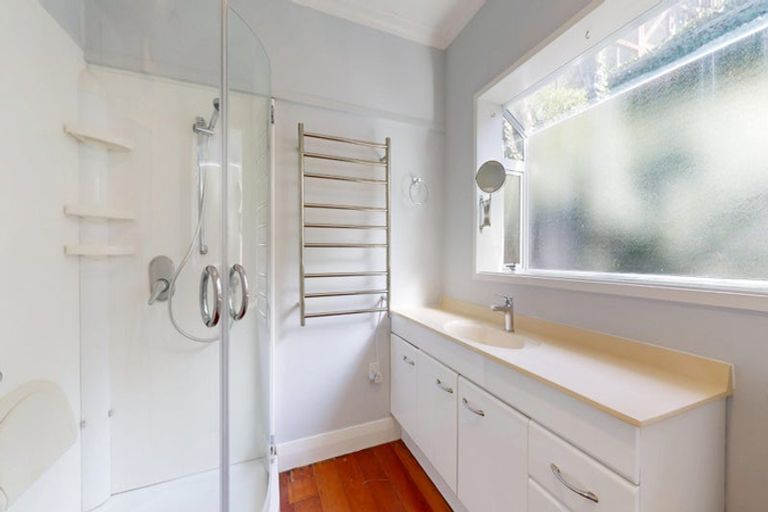 Photo of property in 10 Hornsey Road, Melrose, Wellington, 6023