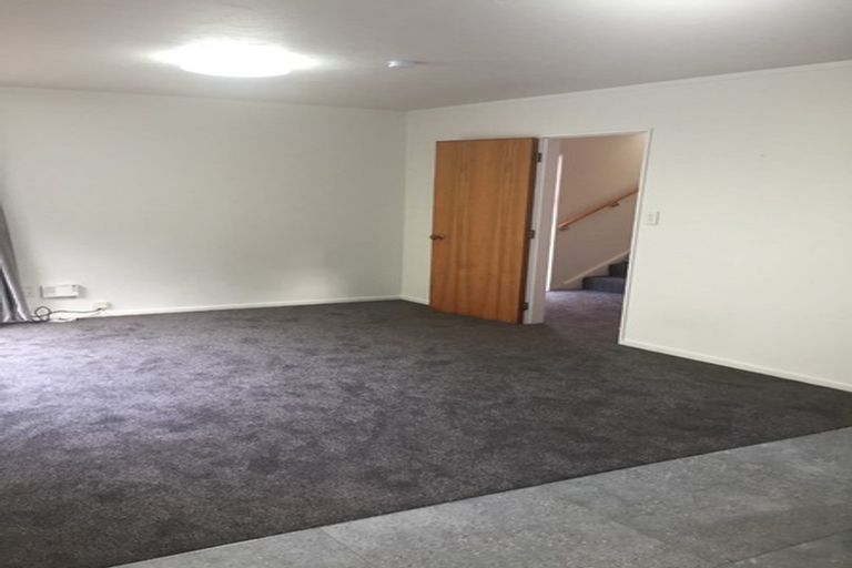 Photo of property in 21f4 Rotoiti Street, Johnsonville, Wellington, 6037