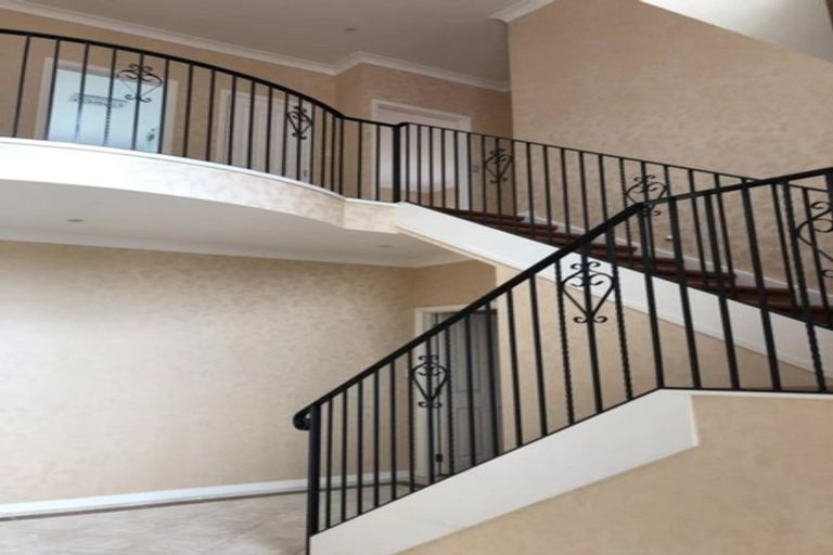 Photo of property in 23 Lansell Drive, East Tamaki Heights, Auckland, 2016