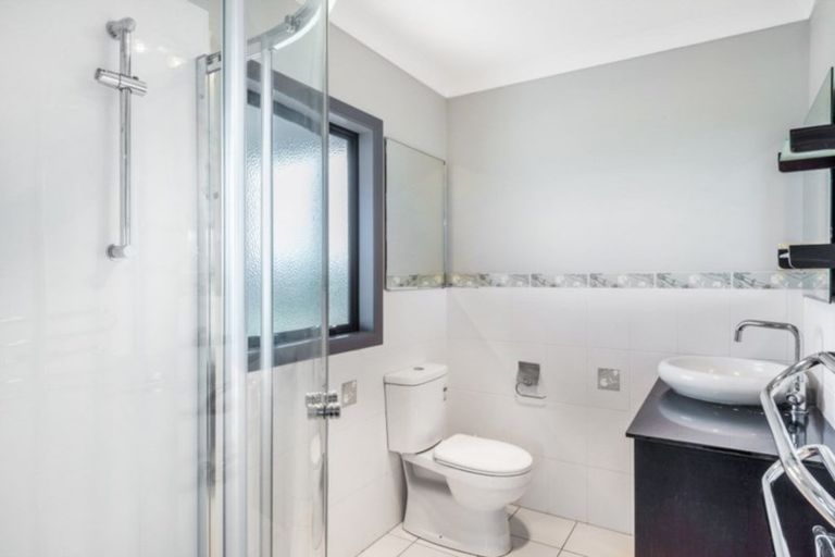 Photo of property in 3 Finchley Place, Hamilton East, Hamilton, 3216