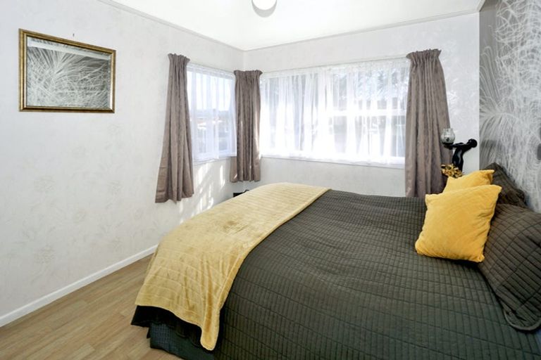 Photo of property in 37 Harris Street, Te Puke, 3119