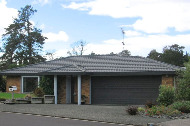 Photo of property in 44 Milan Drive, Glen Eden, Auckland, 0602