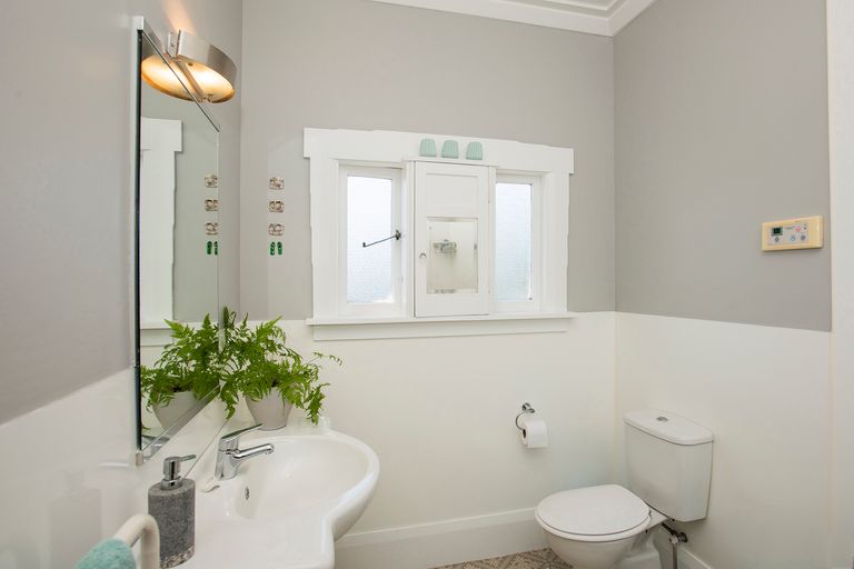 Photo of property in 25 Cook Street, Te Hapara, Gisborne, 4010