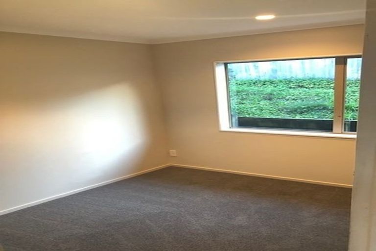 Photo of property in 16 Exotic Place, Massey, Auckland, 0614