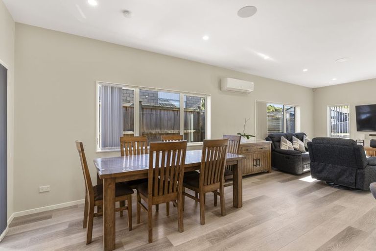Photo of property in 24 Holcroft Street, Papakura, 2110