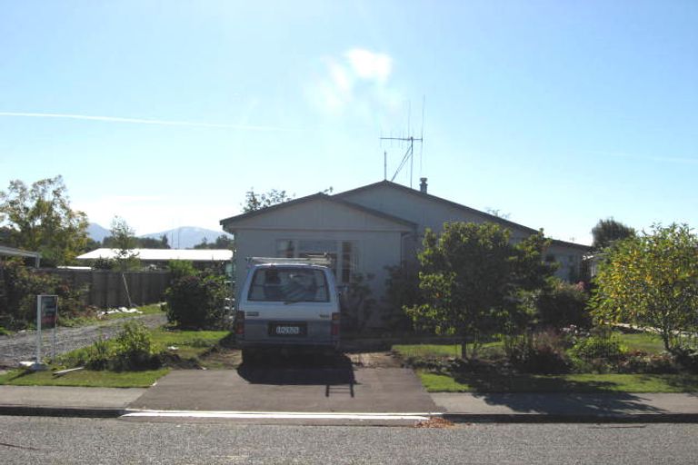 Photo of property in 35 Campbell Street, Geraldine, 7930