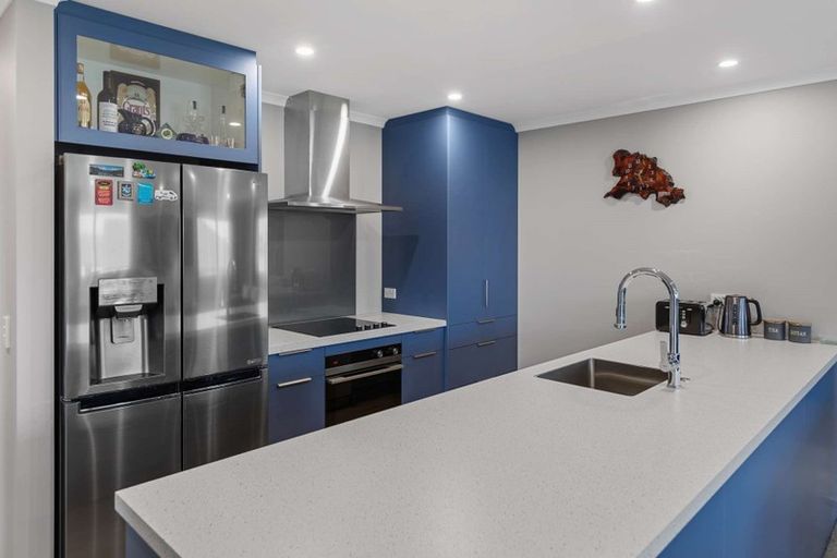 Photo of property in 247 Parklands Avenue, Bell Block, New Plymouth, 4312