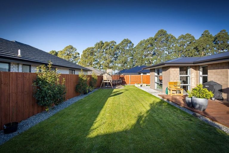 Photo of property in 7 Hepburn Place, Rolleston, 7614