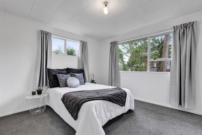 Photo of property in 18 Culzean Grove, Bell Block, New Plymouth, 4312